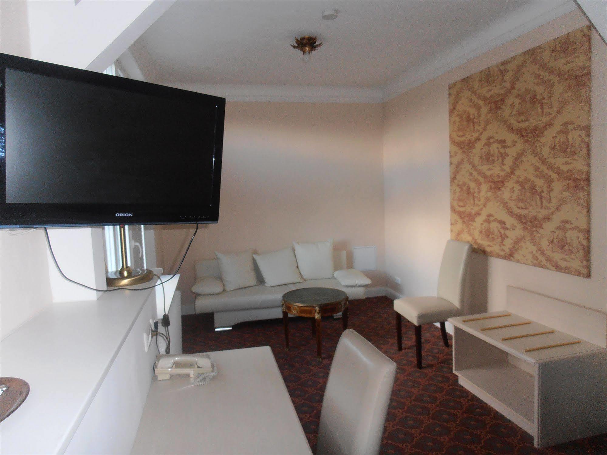 Hotel Hesse Schenefeld  외부 사진